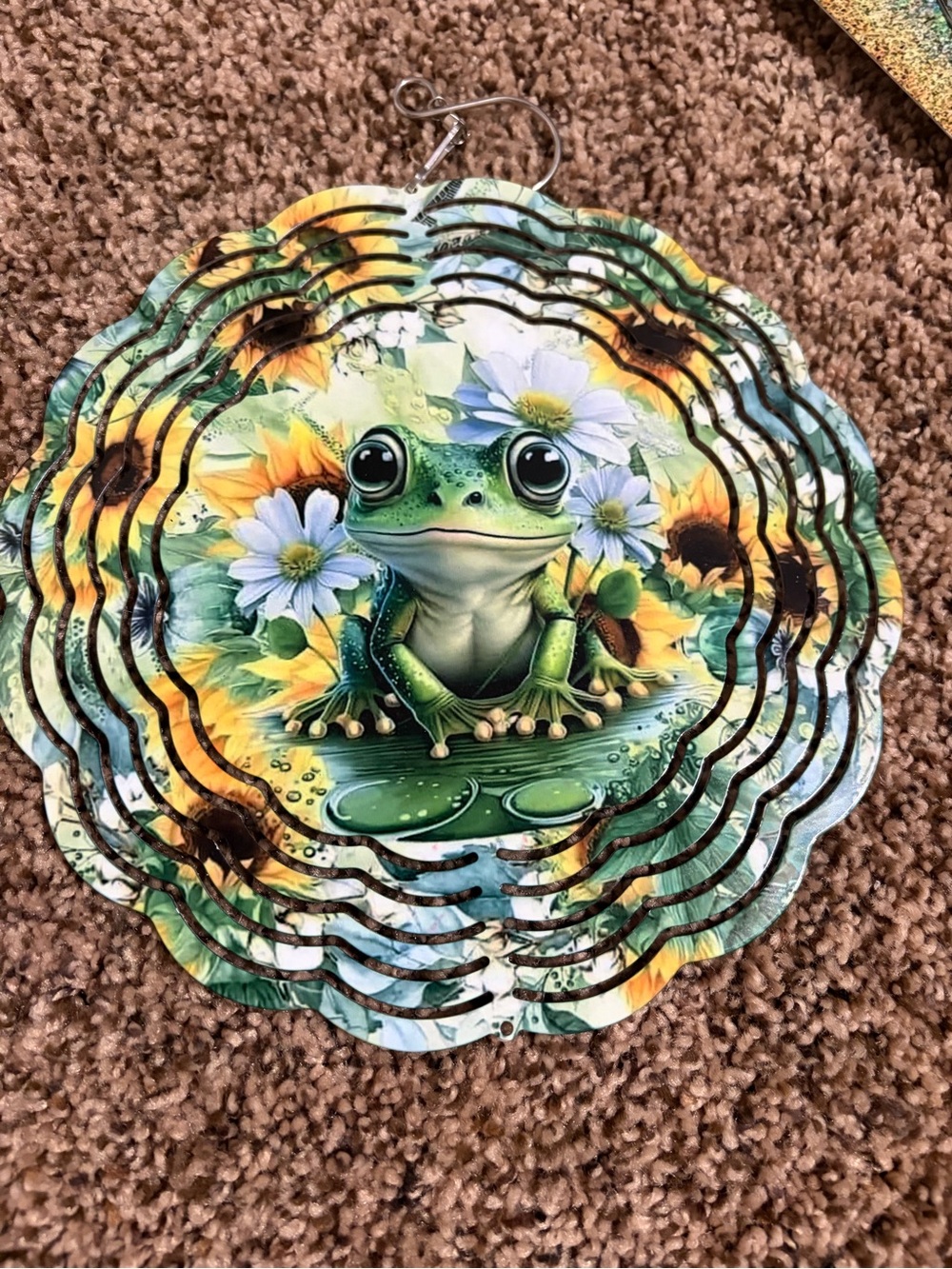 Hand Crafted Green Frog Floral 8”Wind Spinner